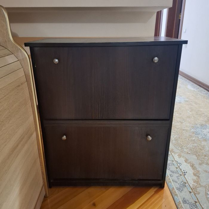 Ойок кийим учун шкаф