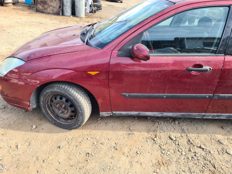 Форд Фокус 1.8 седан Ford Focus 1.8td на части