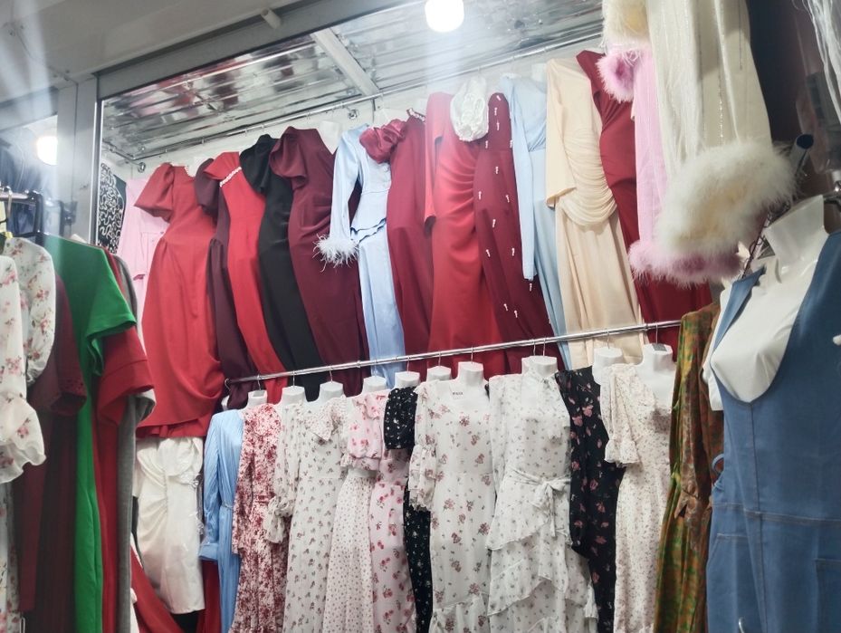 Кулпаршын базары павильон ишинде