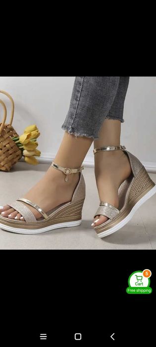 Сандали цвят шампанско