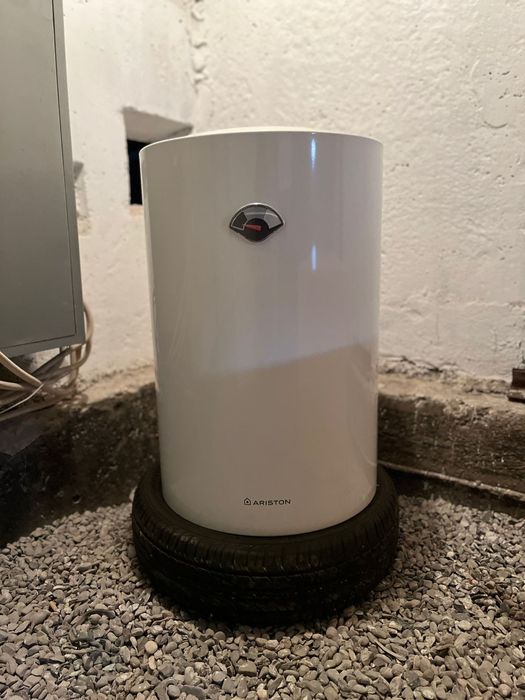 Шкаф прихожей продам