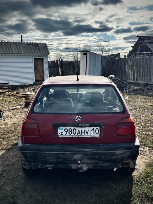 Продам гольф 3 92 год 1,8
