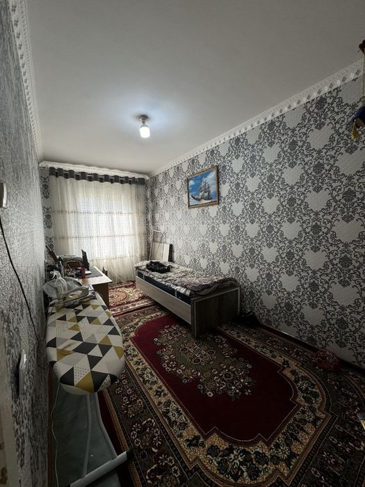 Продается 4х комнатная квартира. Чирчик