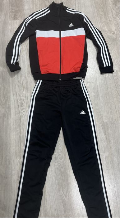 Trening adidas negru cu rosu