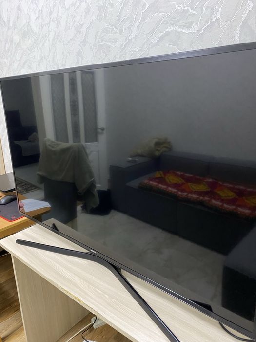 Samsung телевизор UE5KU6000