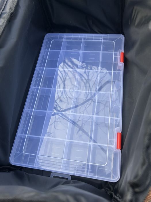 Сак за спининг риболов+кутия