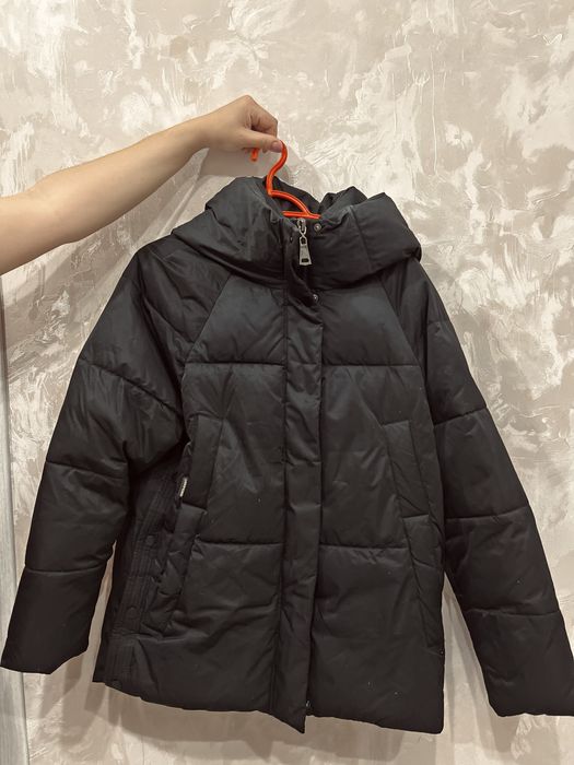 ПРОДАМ женскую куртку