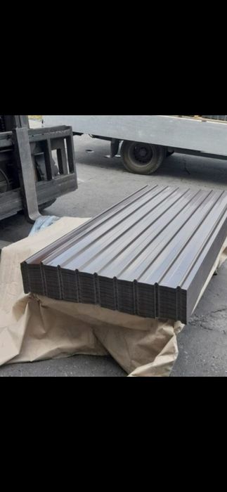 Tabla cutata maro 0.4 
Dimensiune 200/92 
Super preț doar 18 lei
NEGOC