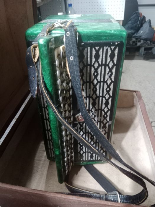 Баян тула202 исправный