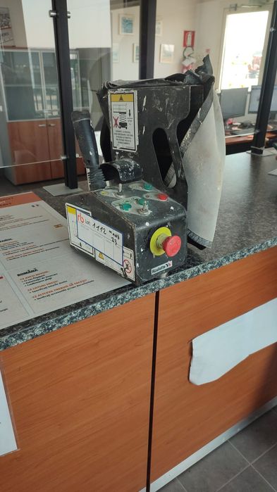 Vând Nacela Haulotte 10