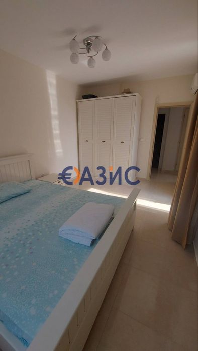 Тристаен апартамент в комплекс Golden Sea View, 96 кв.м., Поморие,