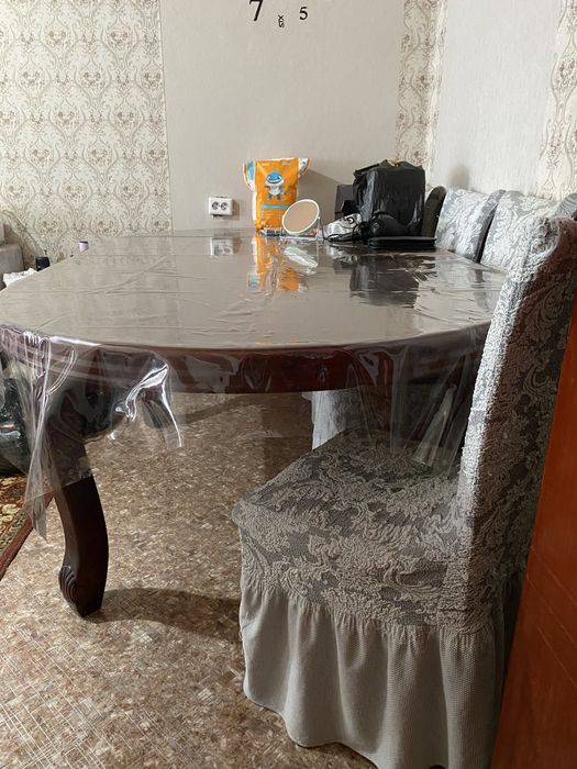 Продается большой стол