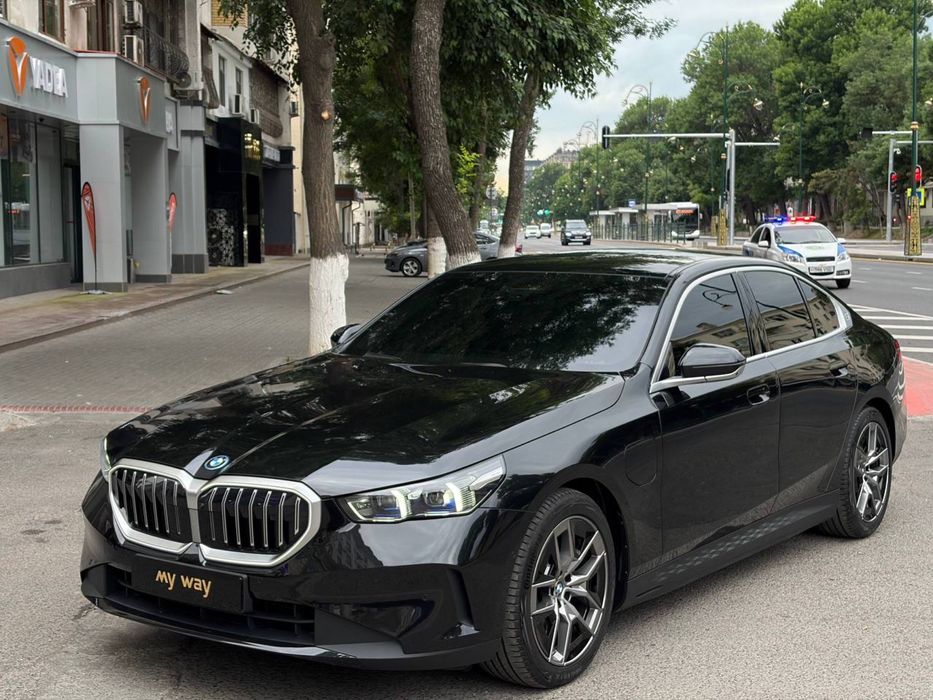 Bmw 530e 2026model full option