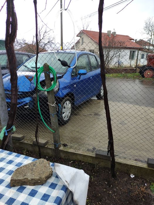 Продава се Honda Jazz 1, 2мотор 2005г на части