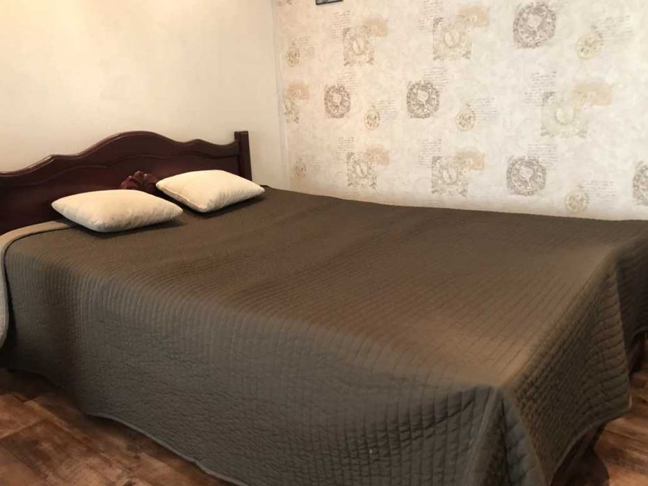 Дава се под наем Едностаен апартамент в Пловдив, Кършияка - 40 кв.м за 214.2 € - Снимка #1