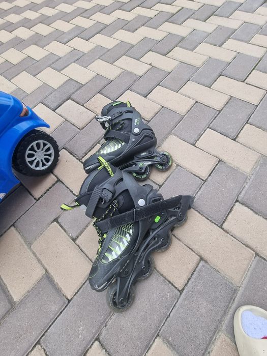 Role reglabile , merg pana la mărimea 39