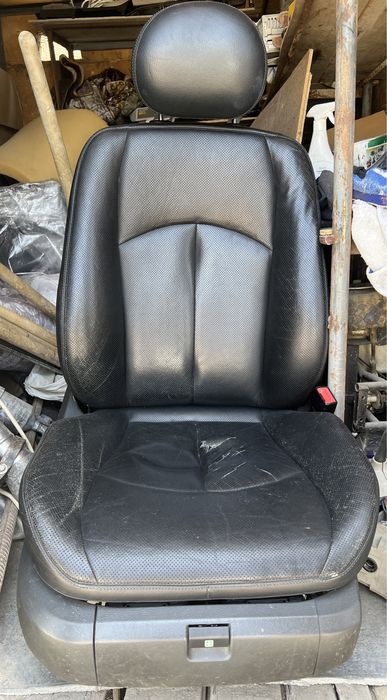Продам сиденья от Mercedes w211