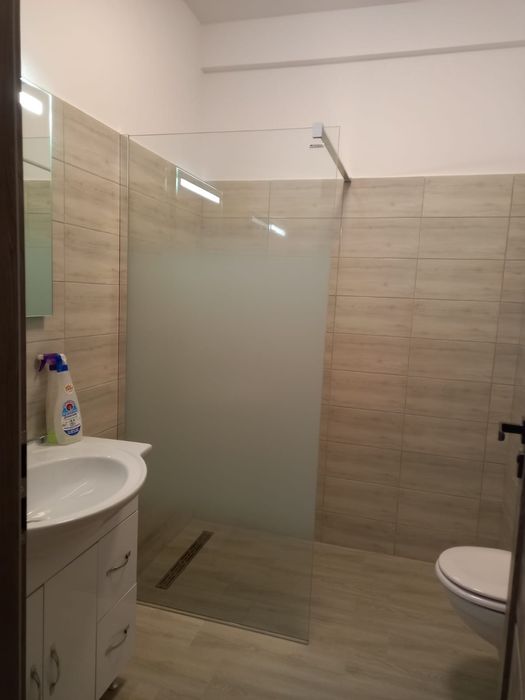 Închiriez garsonieră zona Central