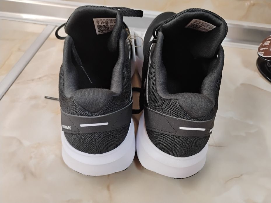 Оригинални маратонки Adidas
