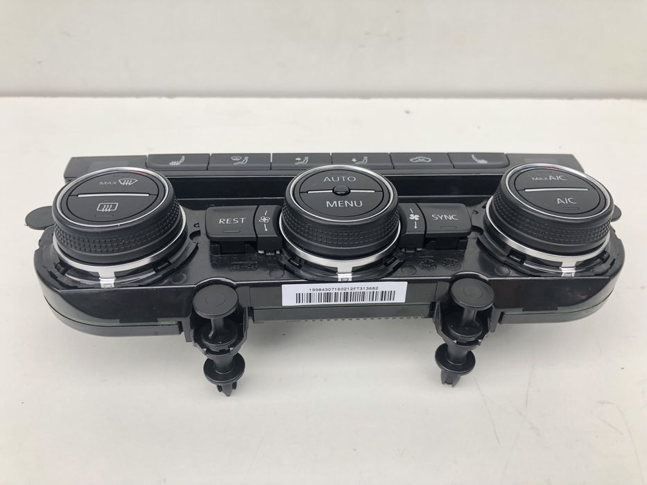 Panou central clima vw Passat B8 2015-2020