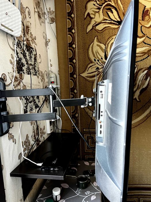 Телевизор YASIN32