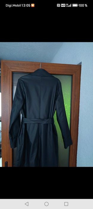 Trenci din imitație de piele mărimea 40.