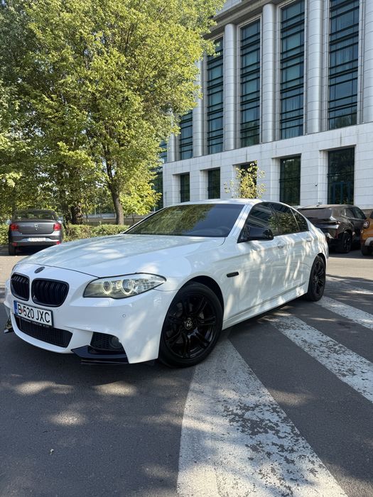 BMW Seria 5 F10 / Pachet M