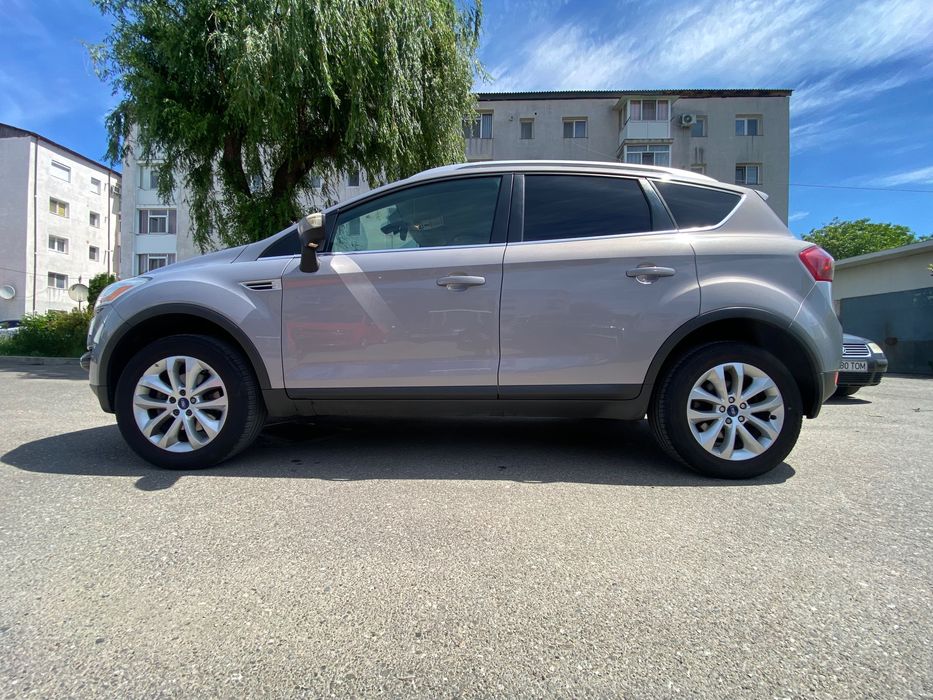 Ford Kuga Titanium  4x4 163 CP 2010 !  Volan dreapta !