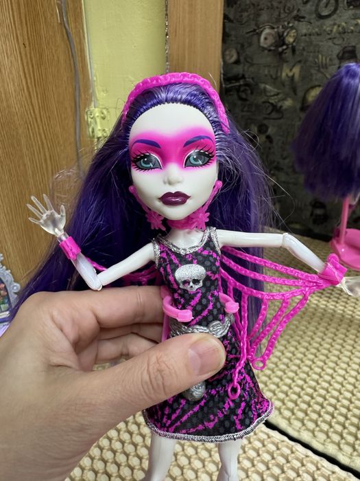 Продам куклу монстр  хай!