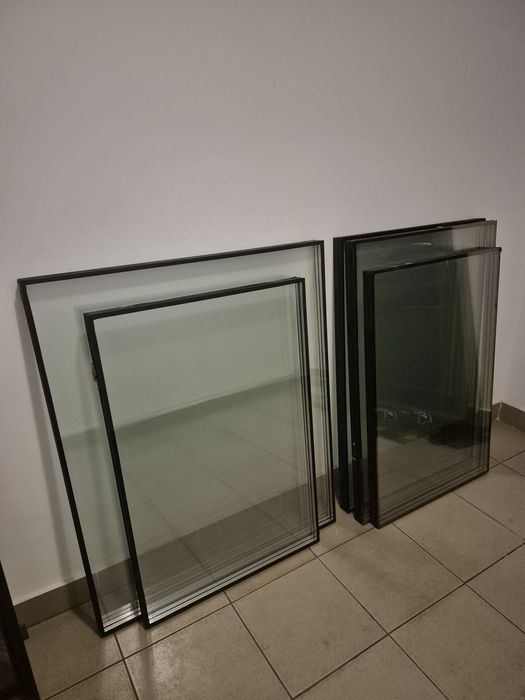 Ofer gratis 5 foi de geam termopan