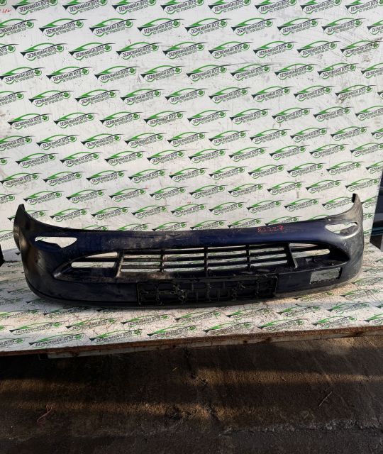 Bara fata Ford Fiesta a 4-a generatie