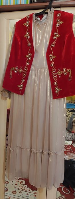 Казаха койлек нымшасымен