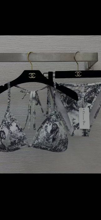 Costum de baie Christian Dior, model 2026, 2 modele