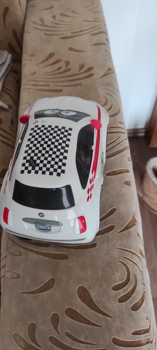Mașină fiat 500 Chicco cu telecomanda volan