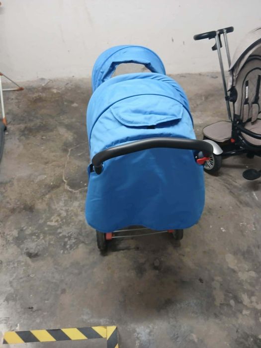 Căruț pentru gemeni