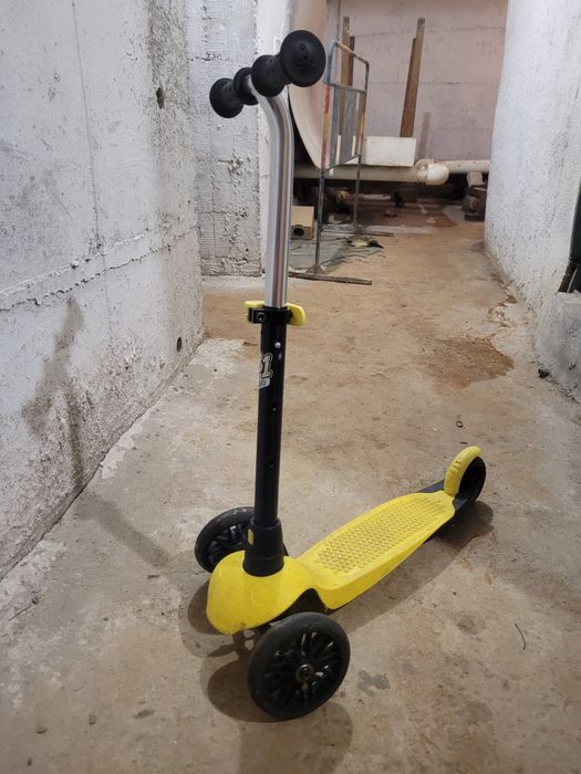 Trotineta cu 3 roti, pentru  copii
