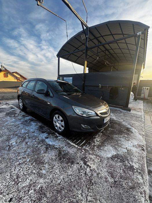 Vând Opel Astea H an fabricație 2011,motor 1.7CDTI diesel,110cp.