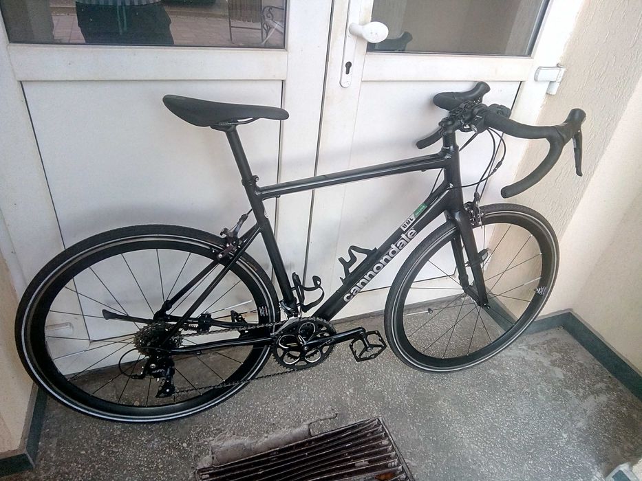 Bicicleta Cannondale CAAD Optimo 3