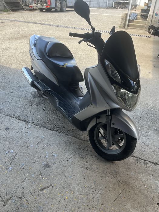 Suzuki Burgman 150