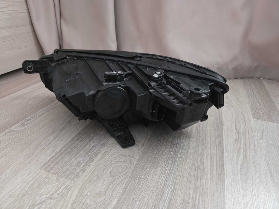 Far led VW Volkswagen Passat B 8.5 dreapta