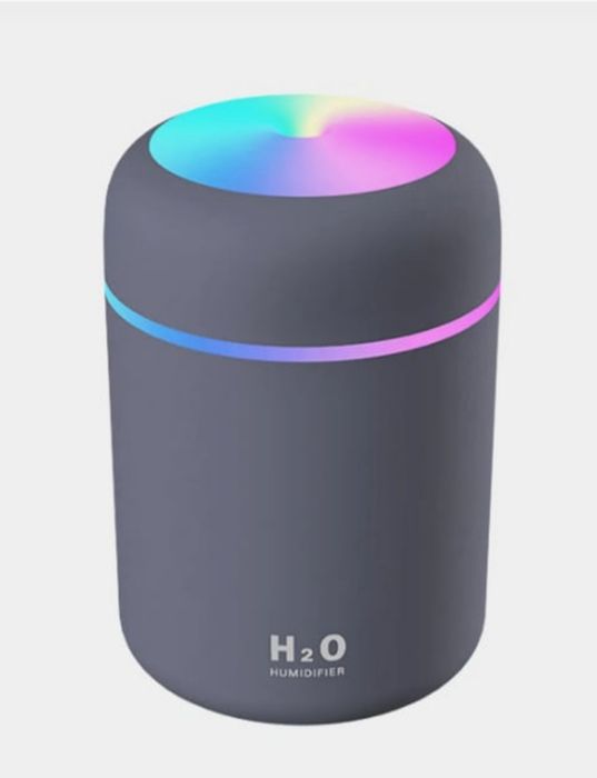 Увлажнитель воздуха с разноцветной подсветкой