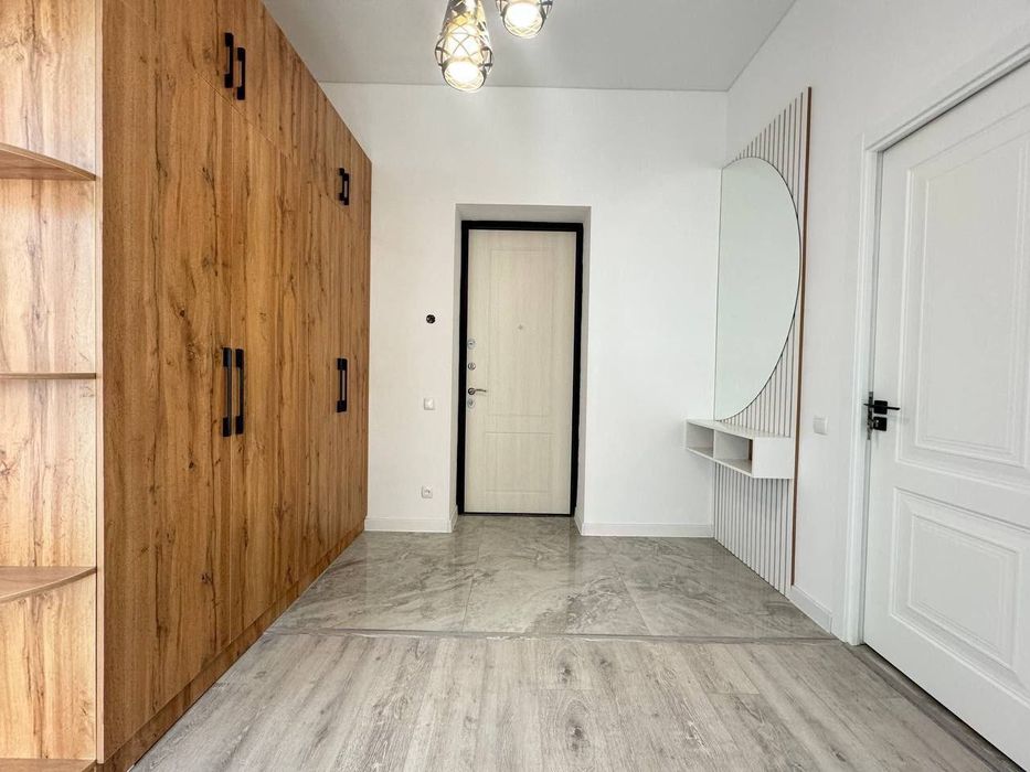 Продается 3х ком квартира ЖК Мухташам, ор-р: Финанс. Институт, 72м²