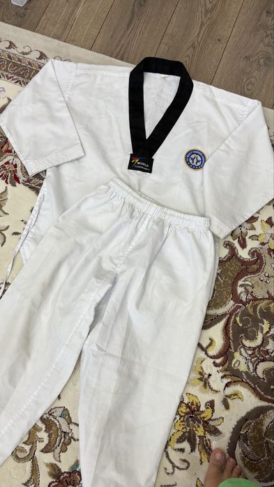 Спорт одежда для таэквандо