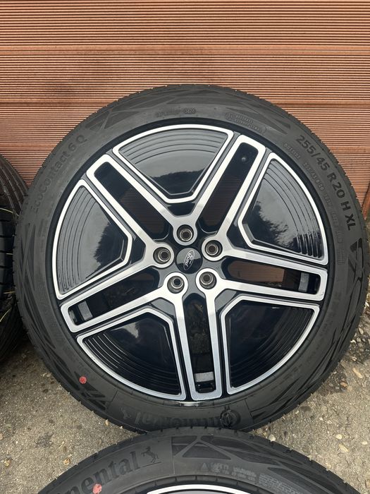 Jante FORD CAPRI / EXPLORER / 235 50 20 / 255 45 20 Continental vara