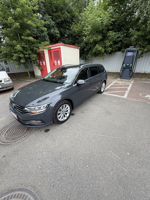 VOLKSWAGEN Passat 2021