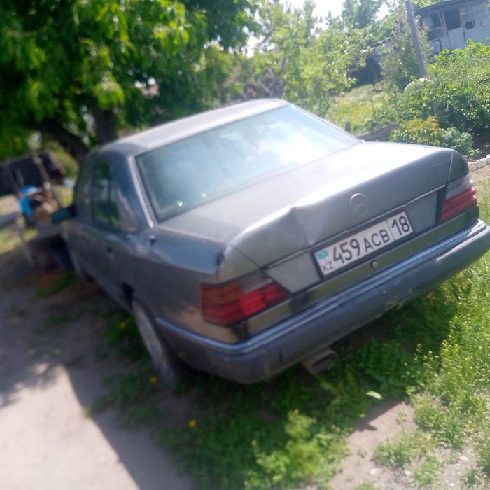 Продам Mercedes-Benz E200
