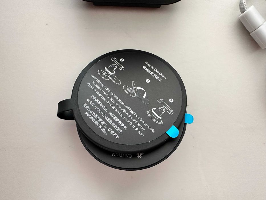 Спортна камера Insta360 GO 3S 128GB – като нова, пълен комплект + допълнителни аксесоари