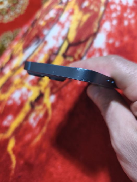 iPhone 14 pentru piese sau recarosare