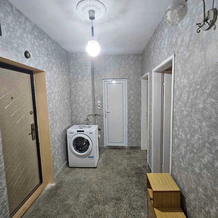 Дава се под наем Едностаен апартамент в Русе, Център - 65 кв.м за 357 € - Снимка #7