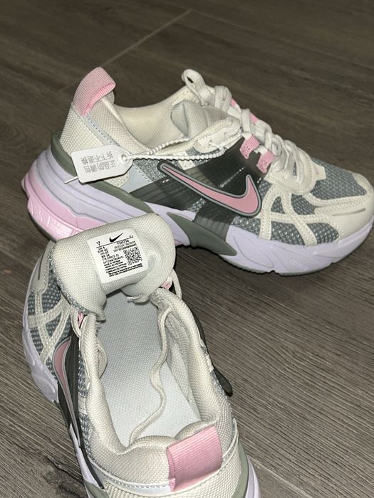 Кроссовки Nike